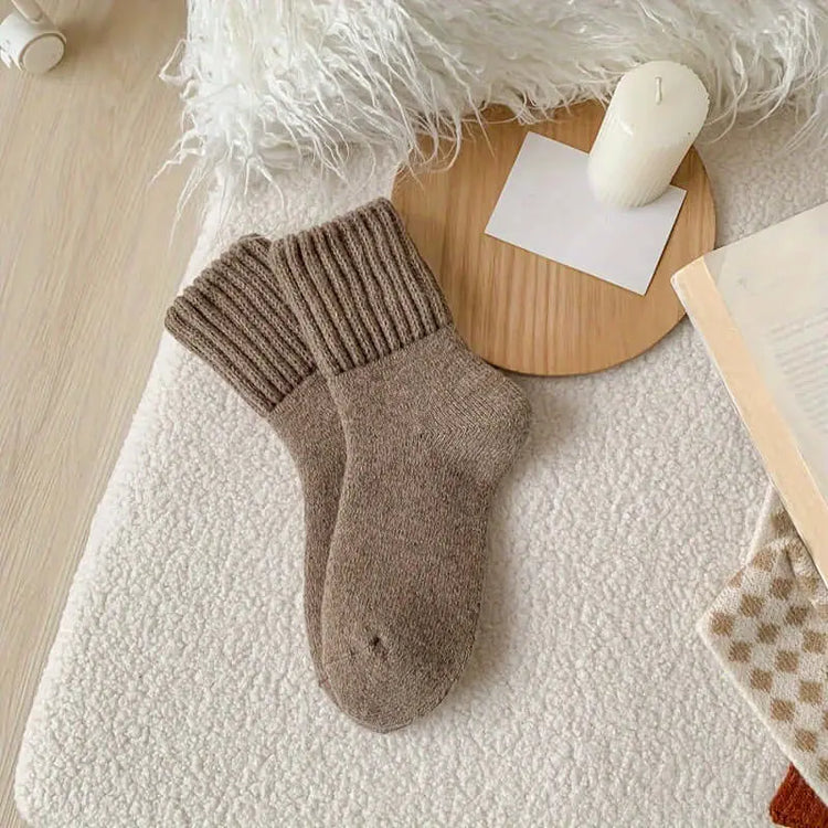 LUXEHAEVEN: 5-Pack Thick Winter Mid-Calf Socks
