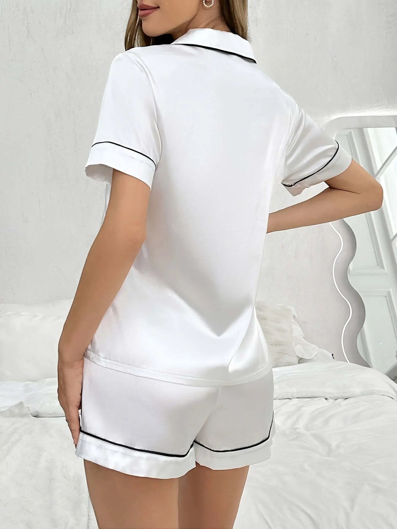 Open-front Buttoned Solid Color Lapel Satin Pajama Set