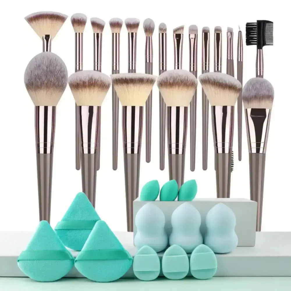 LUXEHAEVEN Fluffy Beauty Brush Kit