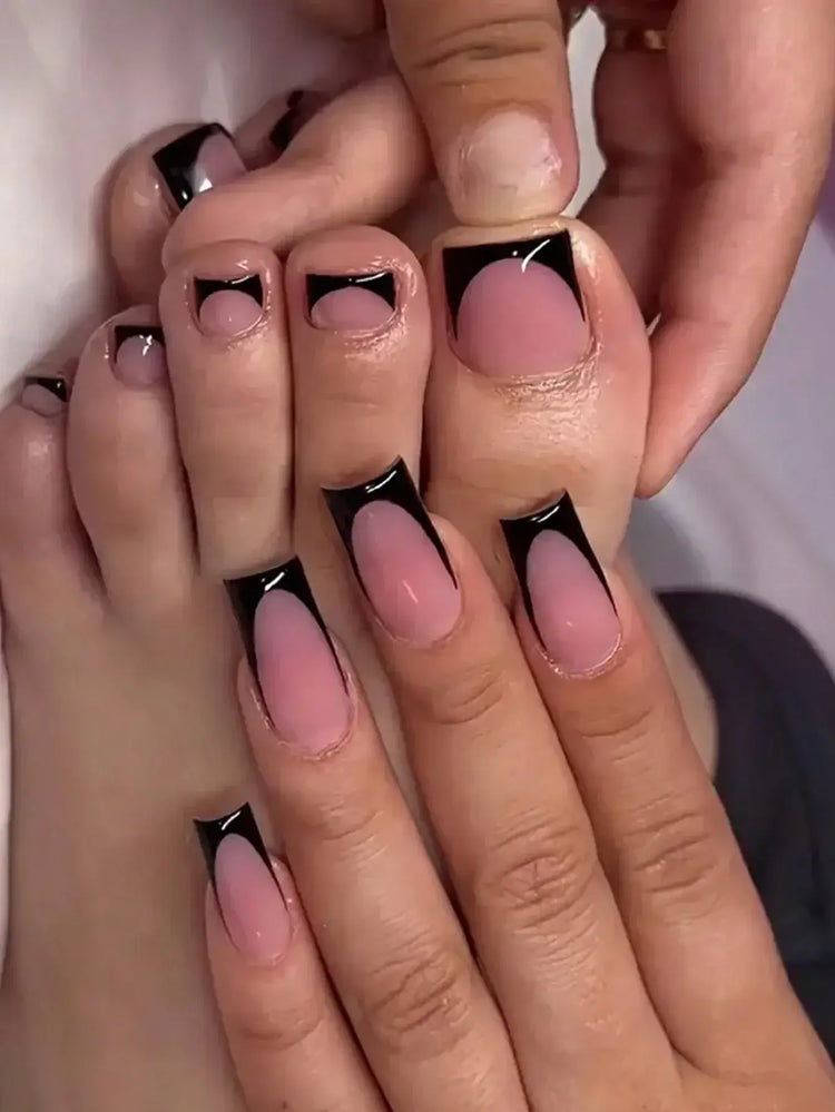 LUXEHAEVEN French Black Border Press On Toenails