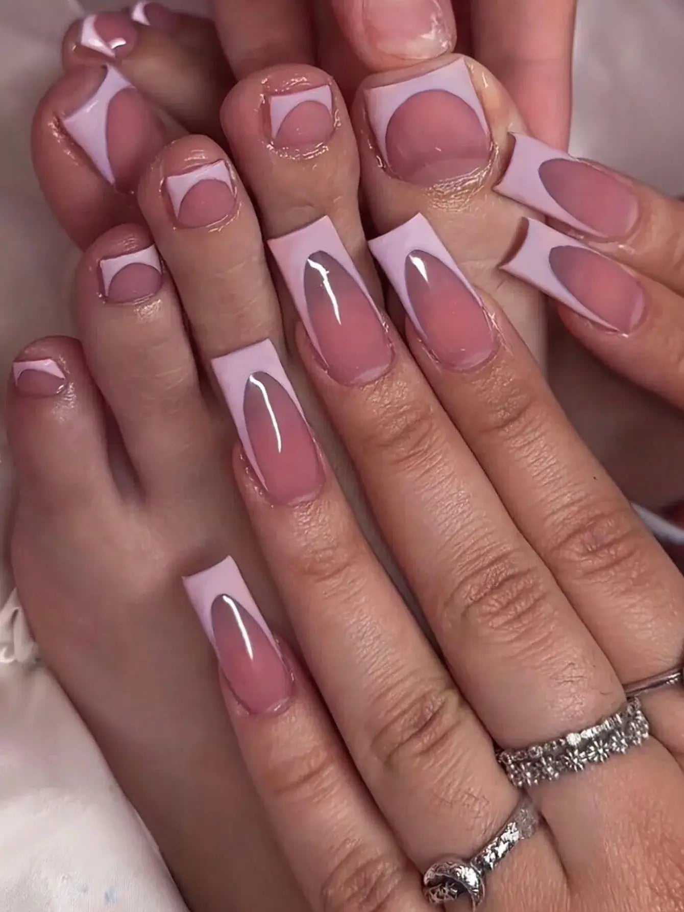 LUXEHAEVEN French Black Border Press On Toenails