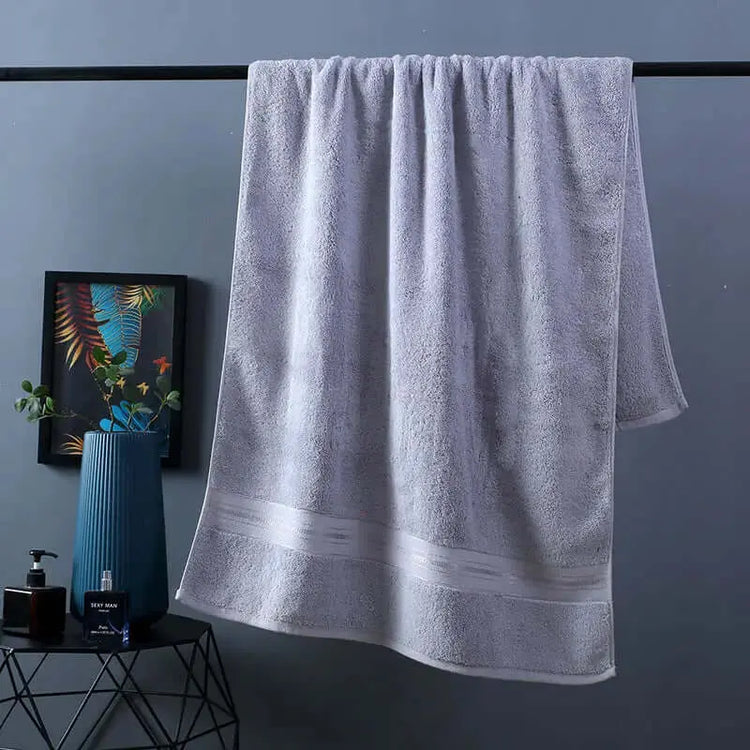 LUXEHAEVEN Pure Color Thick Cotton Bath Towel Set Towel Set Increased Pure Cotton Beach Towel Beauty Salon Bath Towel LuxeHaeven