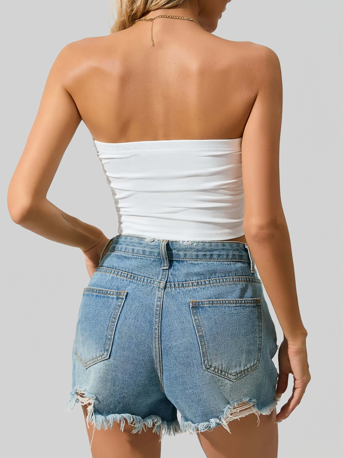 Y2K-Inspired Solid Ruched Crop Tube Top - Strapless, Stretch-Fit Design Perfect for Summer Casuals - Women&